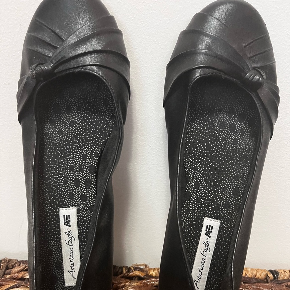 Flats size 10 by American Eagle color black